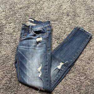 Daytrip Women's Skinny Jeans - Distressed Blue